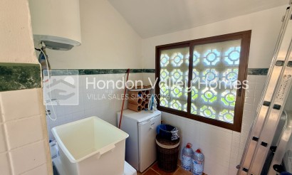 Resale - Villa - Hondón de los Fráiles