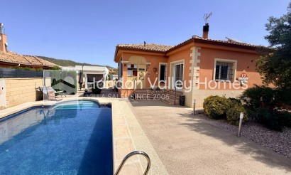 Wiederverkauf - Villa - Detached - La Romana