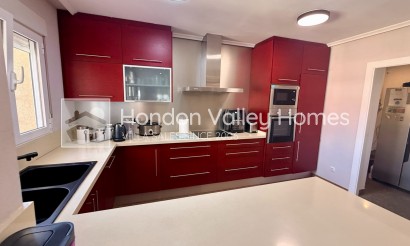 Wiederverkauf - Villa - Detached - La Romana