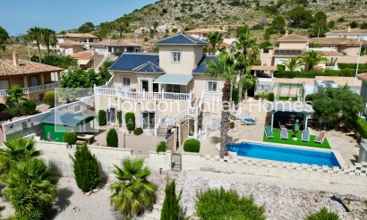 Revente - Villa - Detached - Hondón de las Nieves