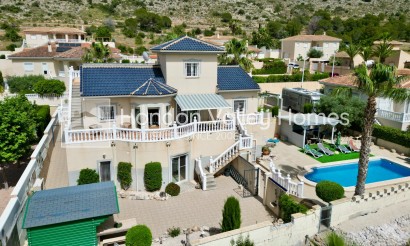 Revente - Villa - Detached - Hondón de las Nieves