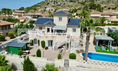 Revente - Villa - Detached - Hondón de las Nieves