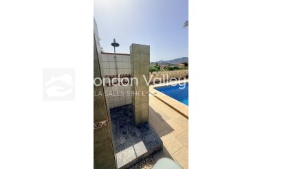 Revente - Villa - Detached - Hondón de las Nieves