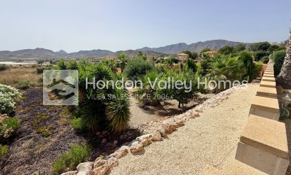 Revente - Villa - Detached - Hondón de las Nieves