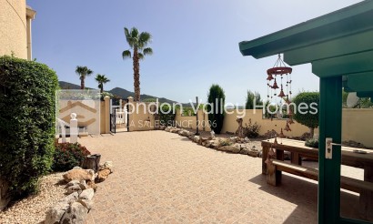Revente - Villa - Detached - Hondón de las Nieves