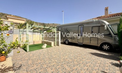Revente - Villa - Detached - Hondón de las Nieves