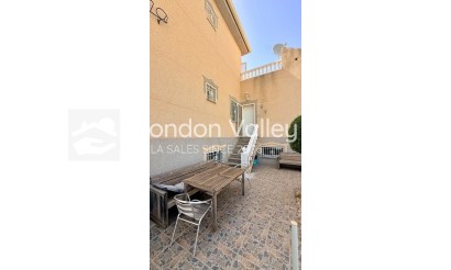 Revente - Villa - Detached - Hondón de las Nieves