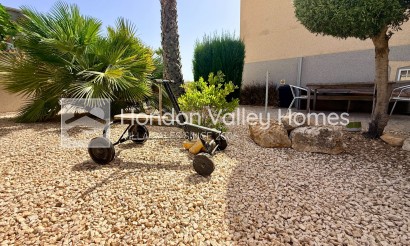 Revente - Villa - Detached - Hondón de las Nieves
