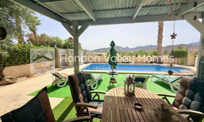 Revente - Villa - Detached - Hondón de las Nieves