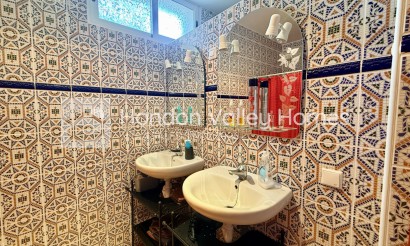 Revente - Villa - Detached - Hondón de las Nieves