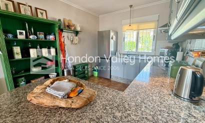 Revente - Villa - Detached - Hondón de las Nieves