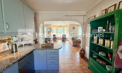 Revente - Villa - Detached - Hondón de las Nieves