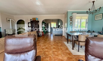Revente - Villa - Detached - Hondón de las Nieves