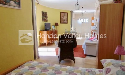 Revente - Villa - Detached - Hondón de las Nieves
