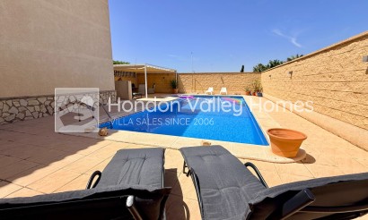 Wiederverkauf - Villa - Hondón de las Nieves