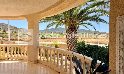 Wiederverkauf - Villa - Hondón de las Nieves