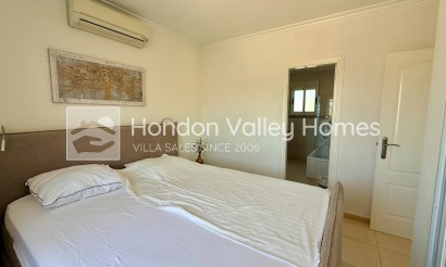 Wiederverkauf - Villa - Hondón de las Nieves