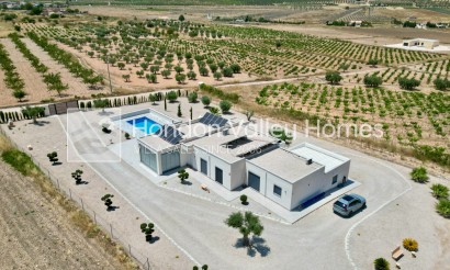 Resale - Villa - Canada de la Lena