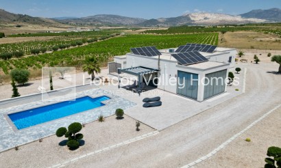 Resale - Villa - Canada de la Lena