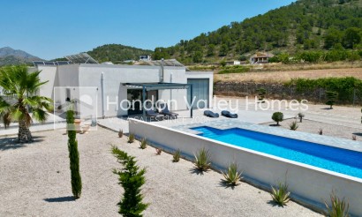 Resale - Villa - Canada de la Lena