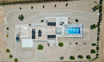 Resale - Villa - Canada de la Lena