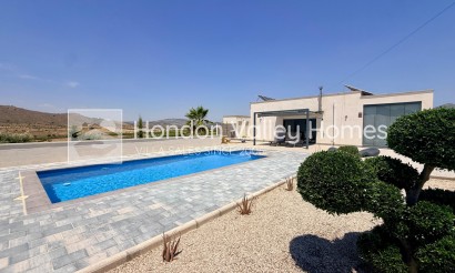 Resale - Villa - Canada de la Lena