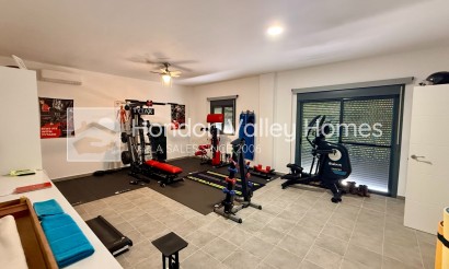 Resale - Villa - Canada de la Lena