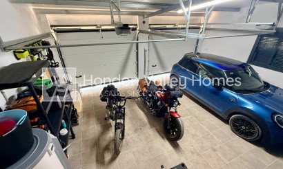 Resale - Villa - Canada de la Lena