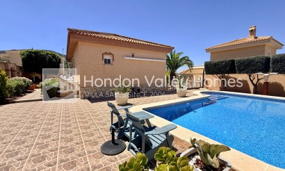 Resale - Villa - Hondón de las Nieves