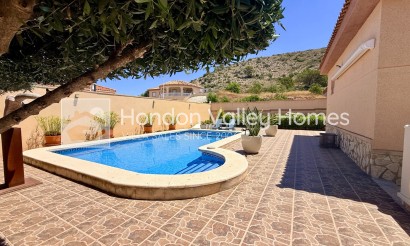 Resale - Villa - Hondón de las Nieves