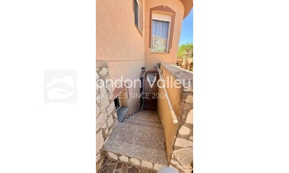 Resale - Villa - Hondón de las Nieves