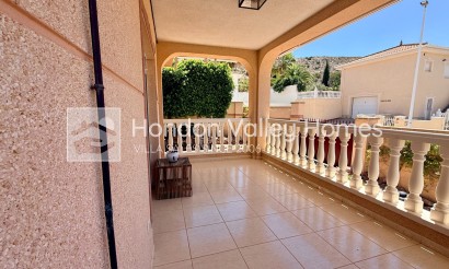 Resale - Villa - Hondón de las Nieves