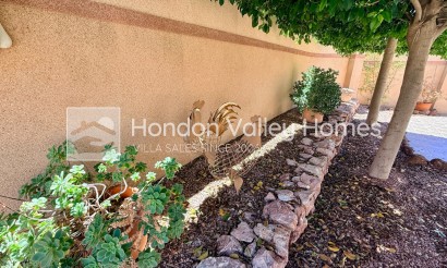 Resale - Villa - Hondón de las Nieves
