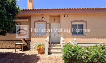 Resale - Villa - Hondón de las Nieves