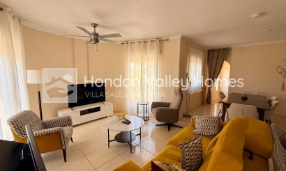 Resale - Villa - Hondón de las Nieves