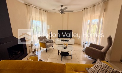 Resale - Villa - Hondón de las Nieves