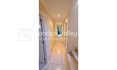 Resale - Villa - Hondón de las Nieves