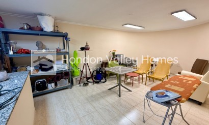 Resale - Villa - Hondón de las Nieves