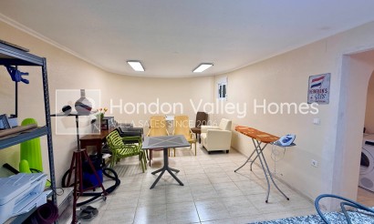 Resale - Villa - Hondón de las Nieves