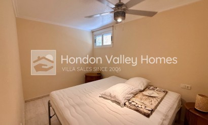 Resale - Villa - Hondón de las Nieves