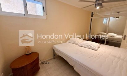 Resale - Villa - Hondón de las Nieves