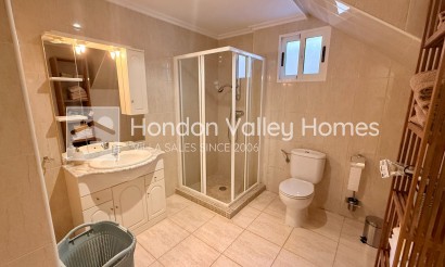 Resale - Villa - Hondón de las Nieves