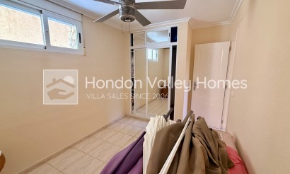 Resale - Villa - Hondón de las Nieves