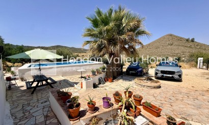 Resale - Cave - Algueña