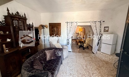 Resale - Cave - Algueña