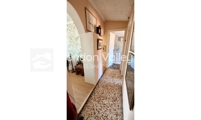 Resale - Cave - Algueña