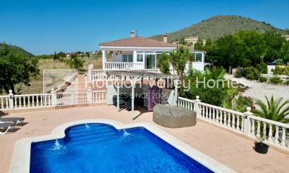 Resale - Villa - La Romana