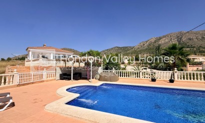 Resale - Villa - La Romana