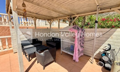 Resale - Villa - La Romana
