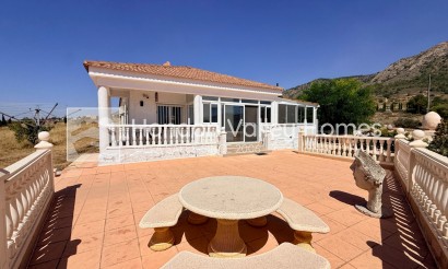 Resale - Villa - La Romana